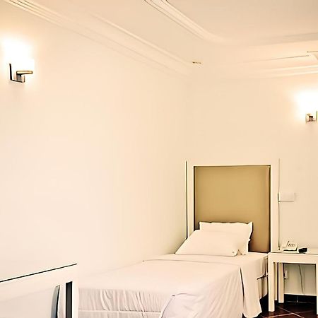 Hotel Raya Tichy المظهر الخارجي الصورة