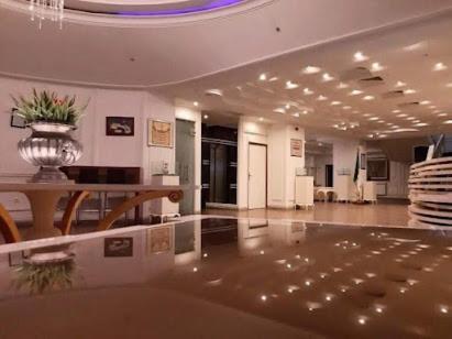 Hotel Raya Tichy المظهر الخارجي الصورة